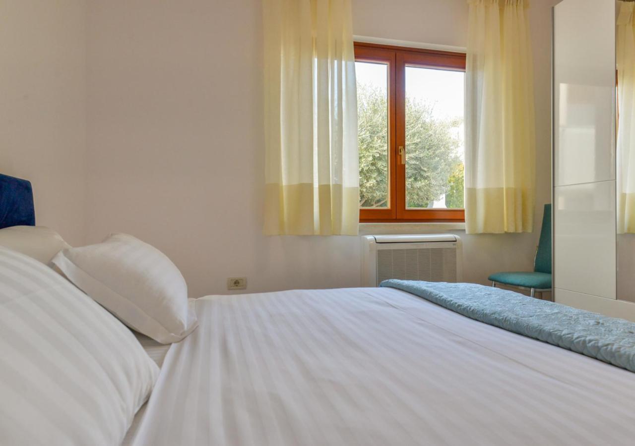 Apartments Leona Umag Extérieur photo
