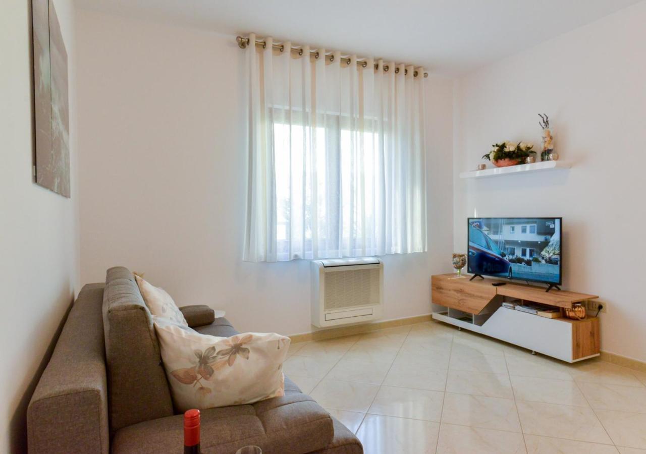 Apartments Leona Umag Extérieur photo