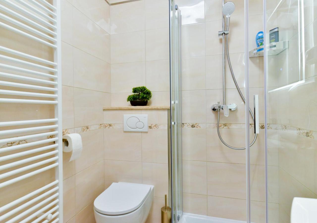 Apartments Leona Umag Extérieur photo