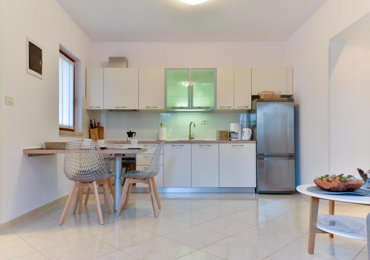 Apartments Leona Umag Extérieur photo